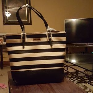 NWT Nine West hand bag
